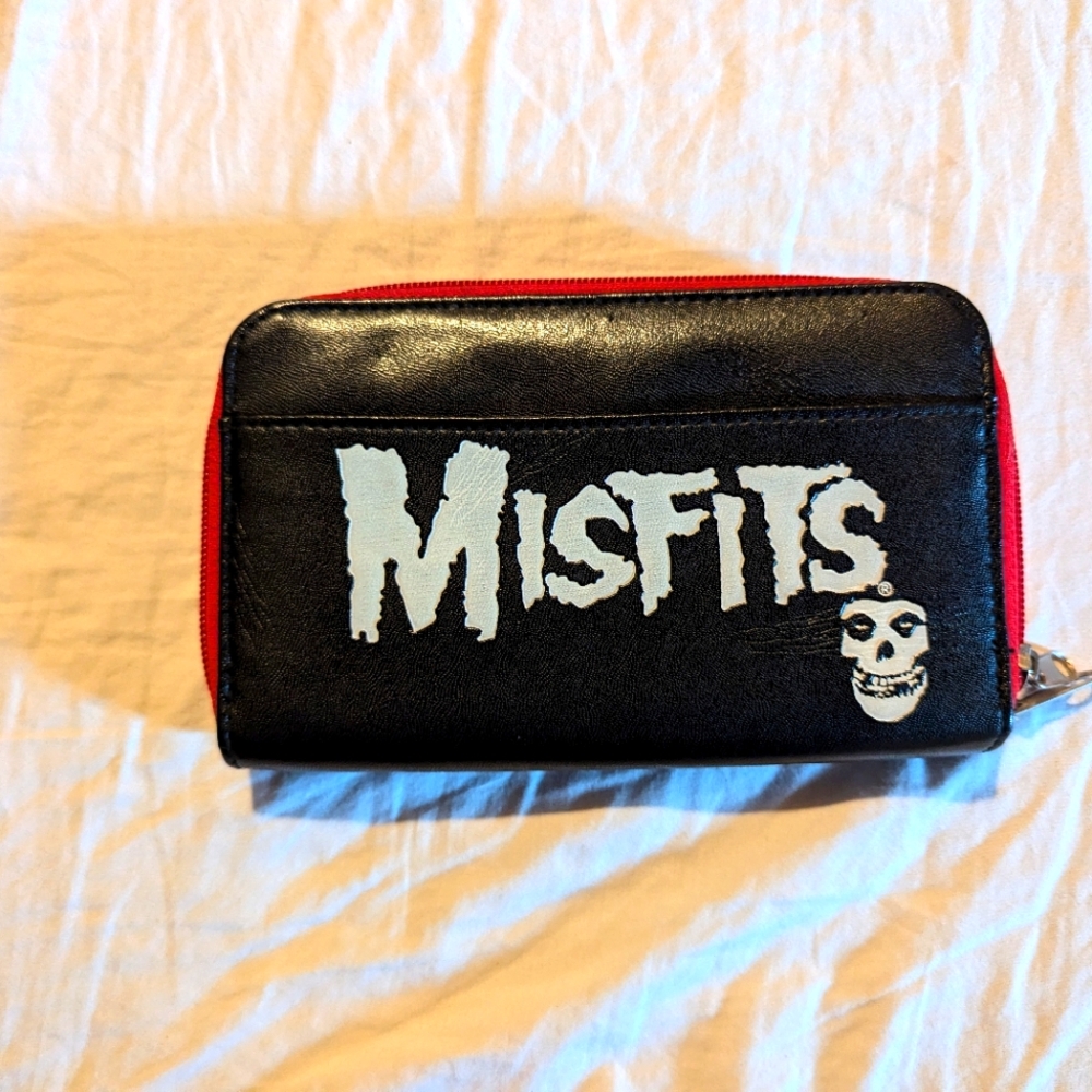 Brand new never used sourpuss misfits wallet